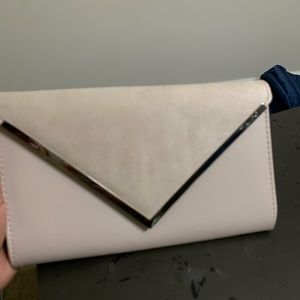 ALDO Clutch